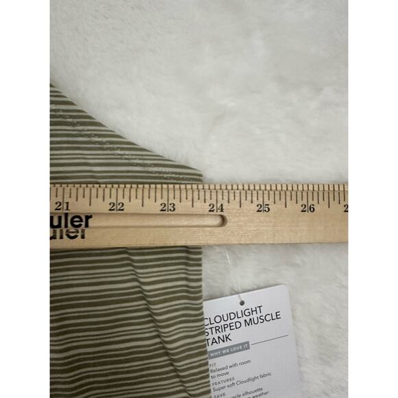 NWT Athleta Cloudlight Stripe Muscle Tank Top 1X Olive - Picture 7 of 8